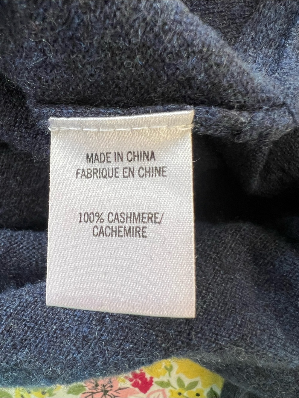 Theory 100% Cashmere Navy V-Neck Button Cardigan Oversized LG Preppy Soft - Picture 5 of 8